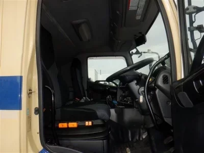 Hino TRUCK