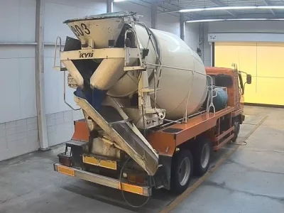 Mitsubishi FUSO FIGHTER