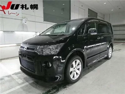 Mitsubishi DELICA D5