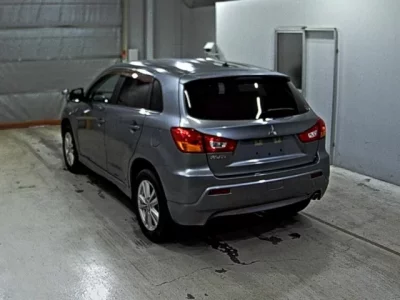 Mitsubishi RVR