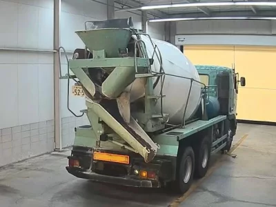 Hino TRUCK