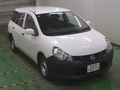 Nissan AD