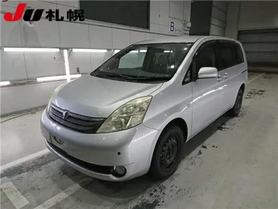 Toyota ISIS