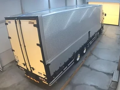 Isuzu TRUCK