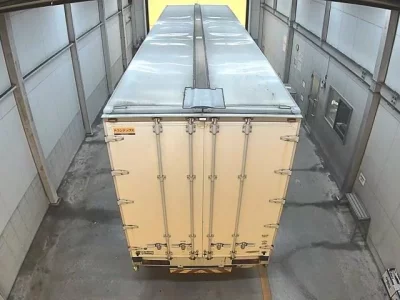Hino TRUCK