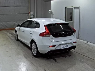 Volvo V40