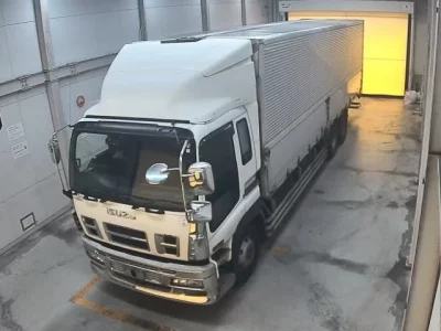 Isuzu TRUCK