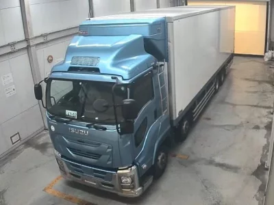 Isuzu TRUCK
