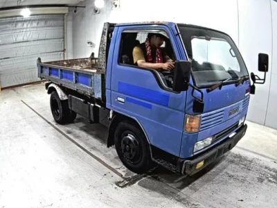 Mazda TITAN