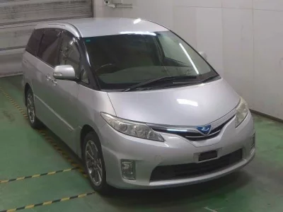 Toyota ESTIMA HYBRID