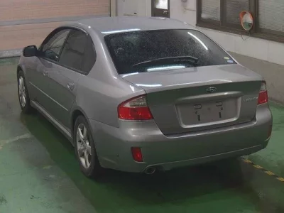 Subaru LEGACY B4