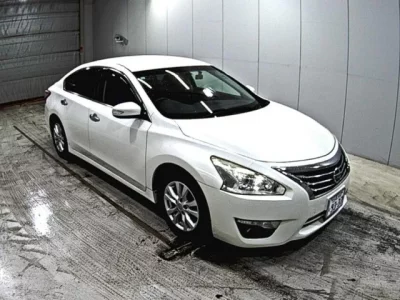 Nissan TEANA