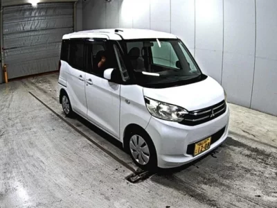 Mitsubishi EK SPACE