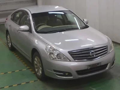 Nissan TEANA