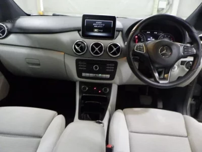 Mercedes-Benz B CLASS