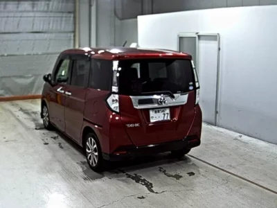 Toyota TANK