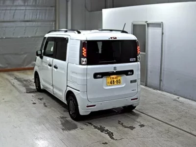 Suzuki SPACIA BASE