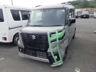 Suzuki SPACIA BASE