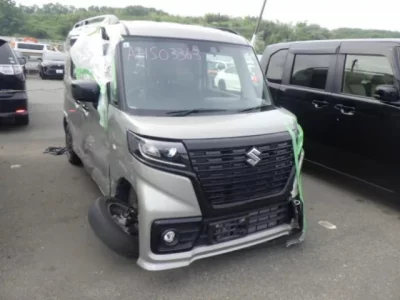 Suzuki SPACIA BASE