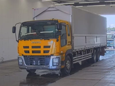 Isuzu GIGA