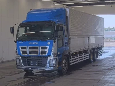 Isuzu GIGA