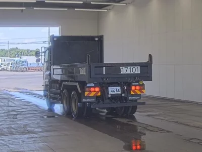 Isuzu GIGA