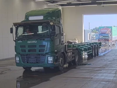 Isuzu GIGA
