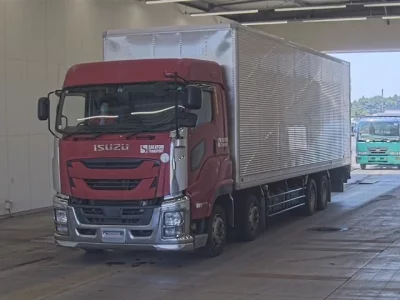 Isuzu GIGA