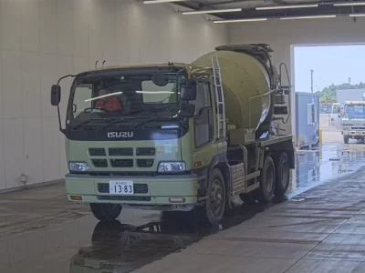 Isuzu GIGA