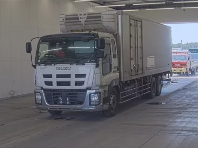 Isuzu GIGA