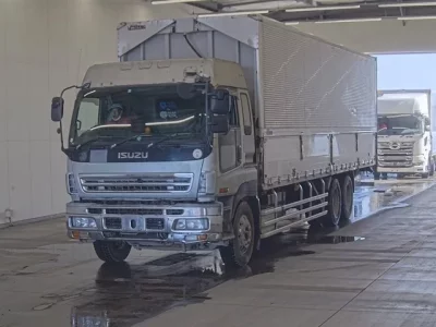 Isuzu GIGA
