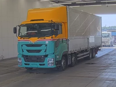 Isuzu GIGA