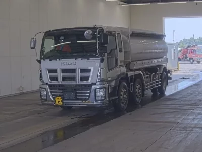 Isuzu GIGA
