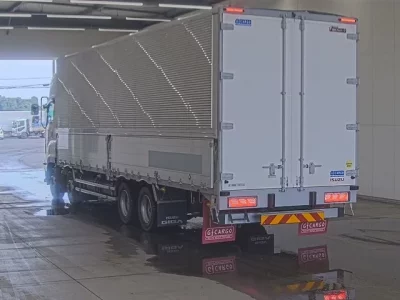 Isuzu GIGA