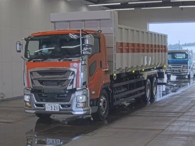Isuzu GIGA
