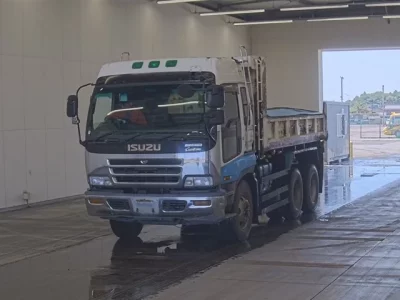 Isuzu GIGA