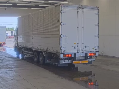 Isuzu GIGA