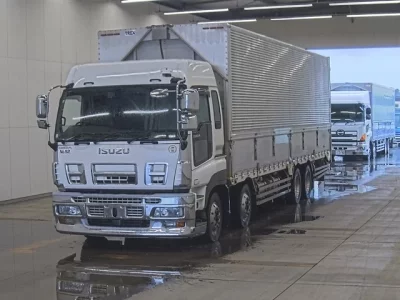 Isuzu GIGA