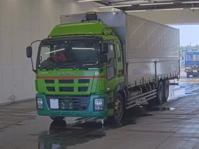 Isuzu GIGA