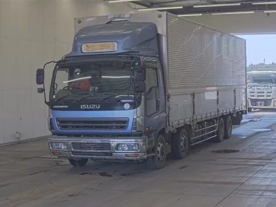 Isuzu GIGA