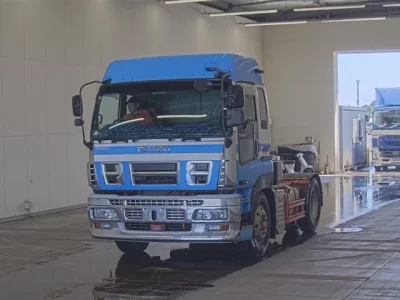 Isuzu GIGA