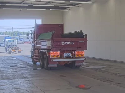 Isuzu GIGA