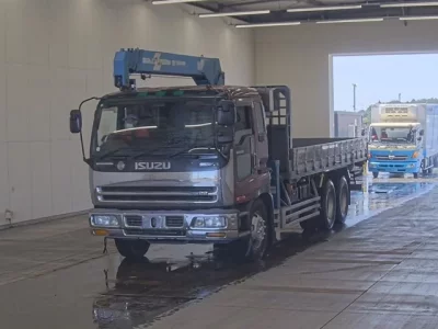 Isuzu GIGA