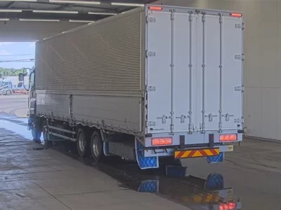 Isuzu GIGA