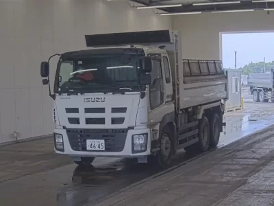 Isuzu GIGA