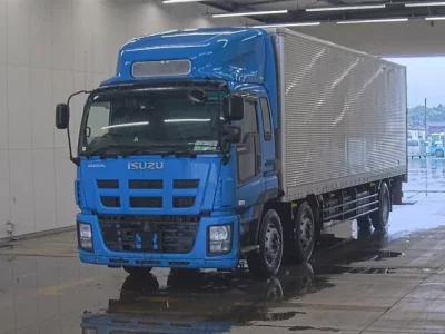 Isuzu GIGA
