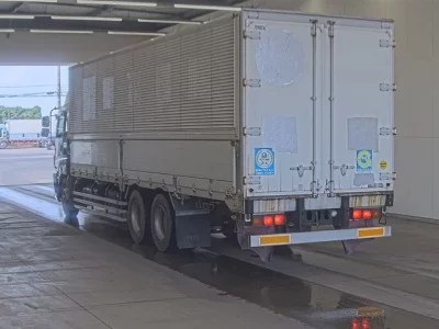 Isuzu GIGA