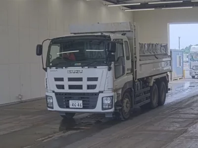 Isuzu GIGA