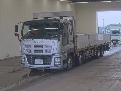 Isuzu GIGA