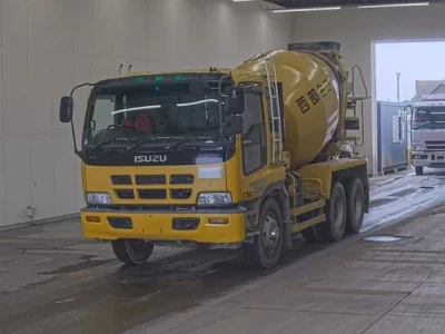 Isuzu GIGA